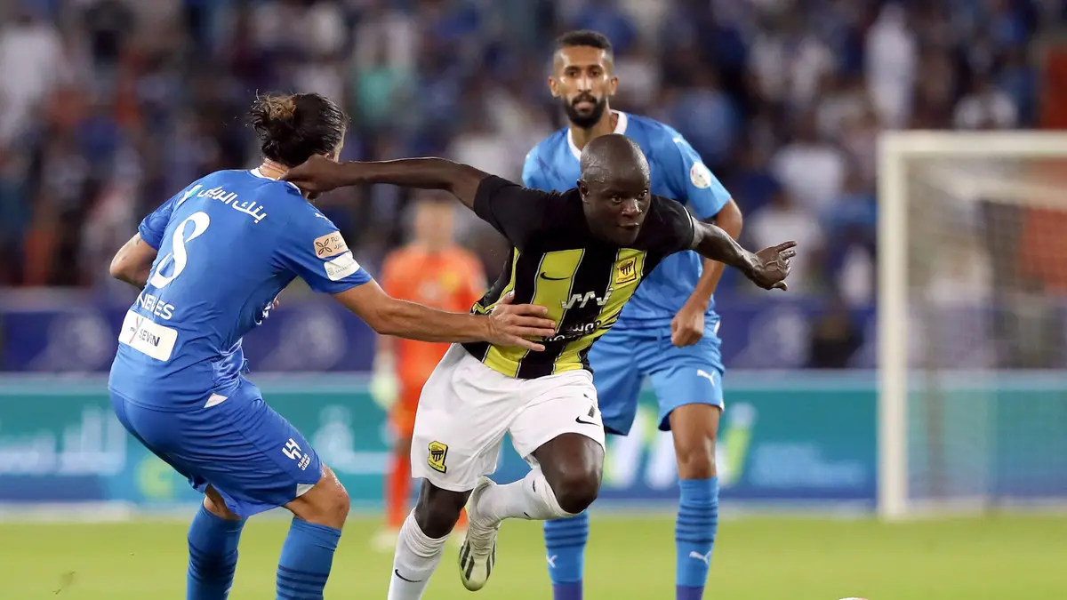 بعد فوز الهلال التاريخي.. فريق غامض يتوعد الانتقام للاتحاد